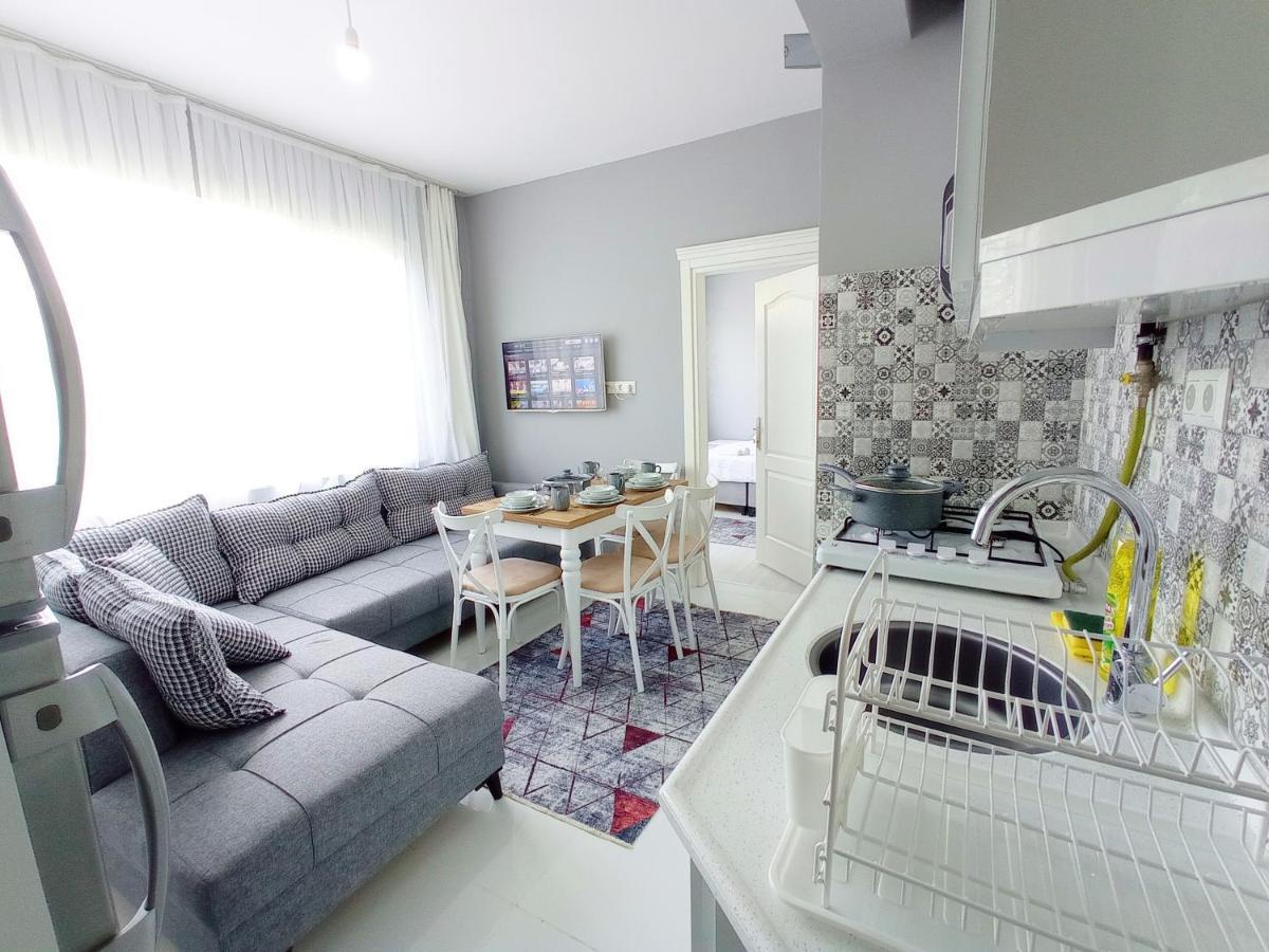 Cute Home Center Of Истанбул Екстериор снимка