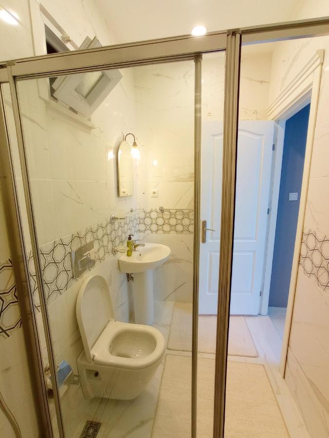Cute Home Center Of Истанбул Екстериор снимка